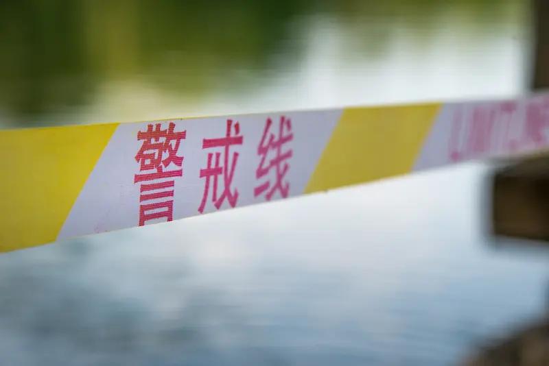 遇到危险的事，处理方法可太重要了。要是遇到火灾，火势小就用灭火器灭火，火势大就用