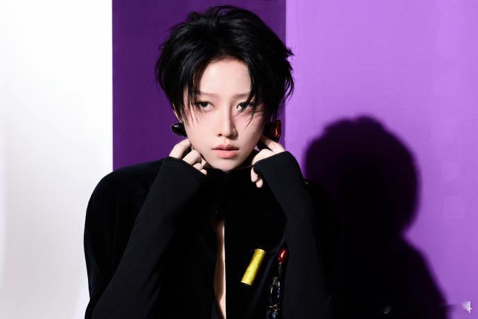 刘雨昕北影节妆造刘雨昕北影节后台采访cut 后台采访 cut 完整版公开！刘雨昕