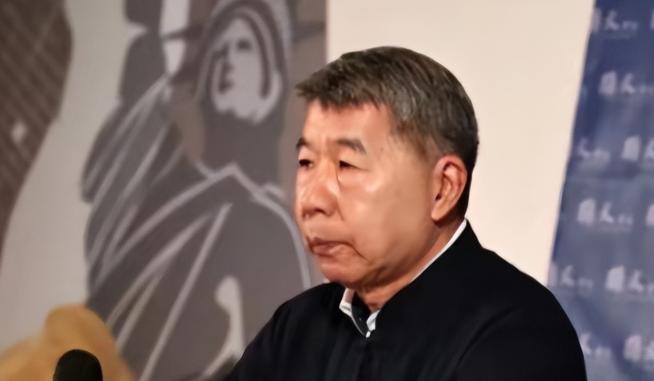 国民党已集体宣告“拒绝统一”？大陆“和平统一”幻想，算是彻底破灭了？
 
202