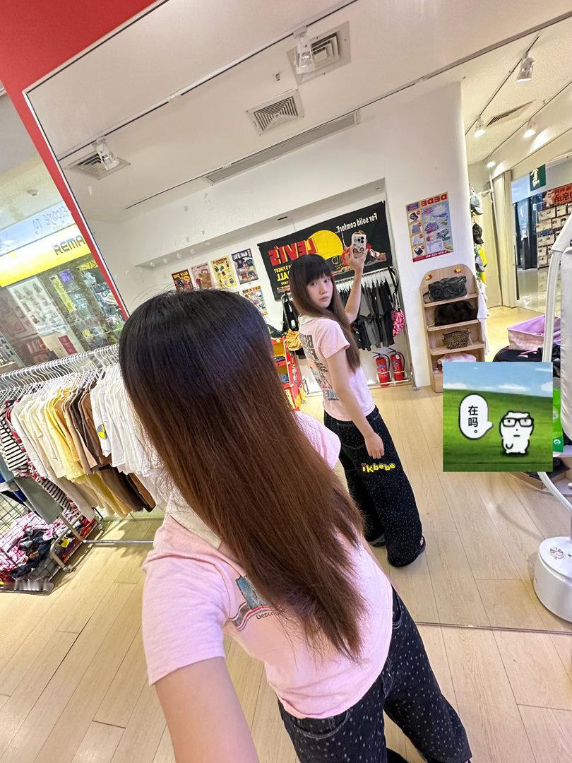 一直没怎么买单鞋是因为 我妈一直穿的鞋子几乎都是！！最近很🔥的摇摇鞋（婆仔鞋）