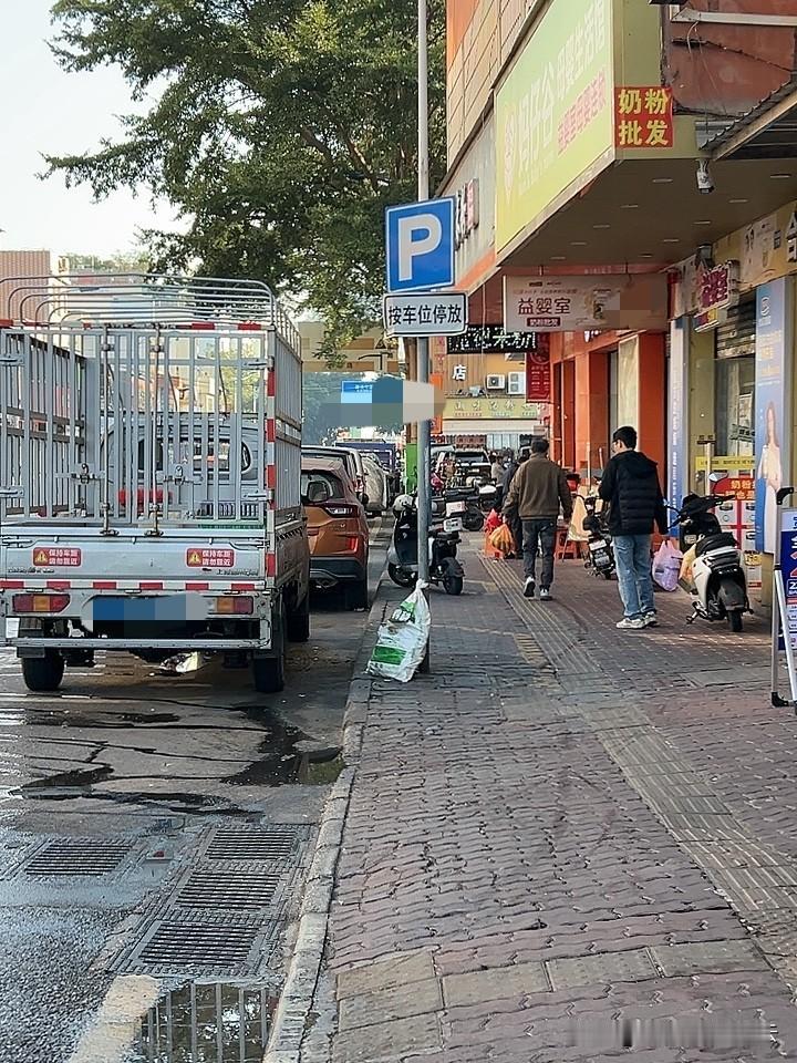 打工可能真的是一般都具有季节性区别的，

很多时候在暑假或者寒假的时候，

很多