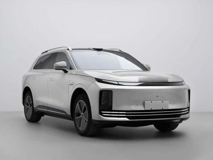 这车的前脸，咋让我想起来尊界S800