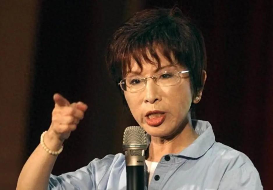 当下的台湾政坛，用波谲云诡来形容都算含蓄，简直就是一出刀光剑影的权谋大戏！

谁