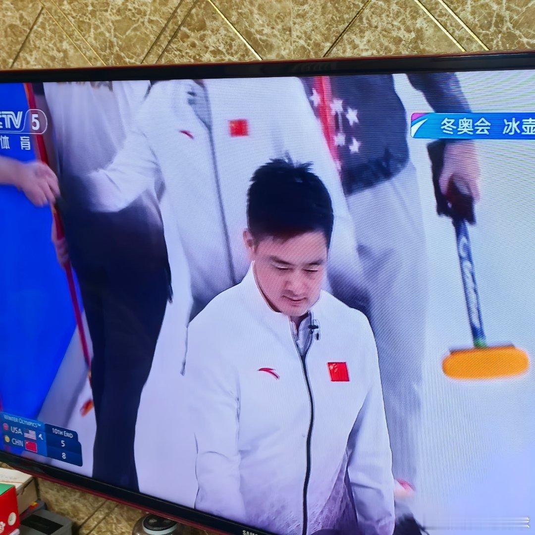 晓明厉害啊，最后玩个高级的拿3分，连胜到手～ 