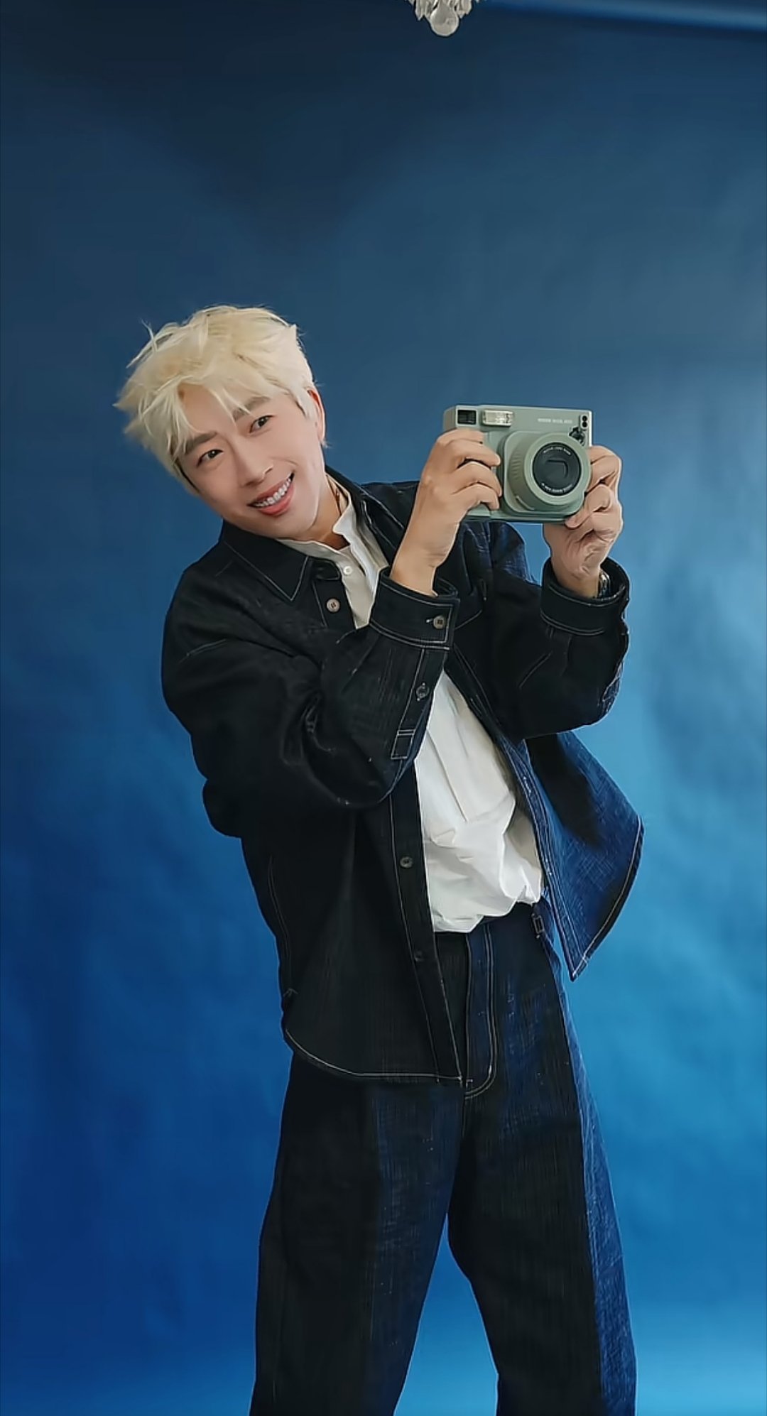 于正这是要进军颜值圈了？ 