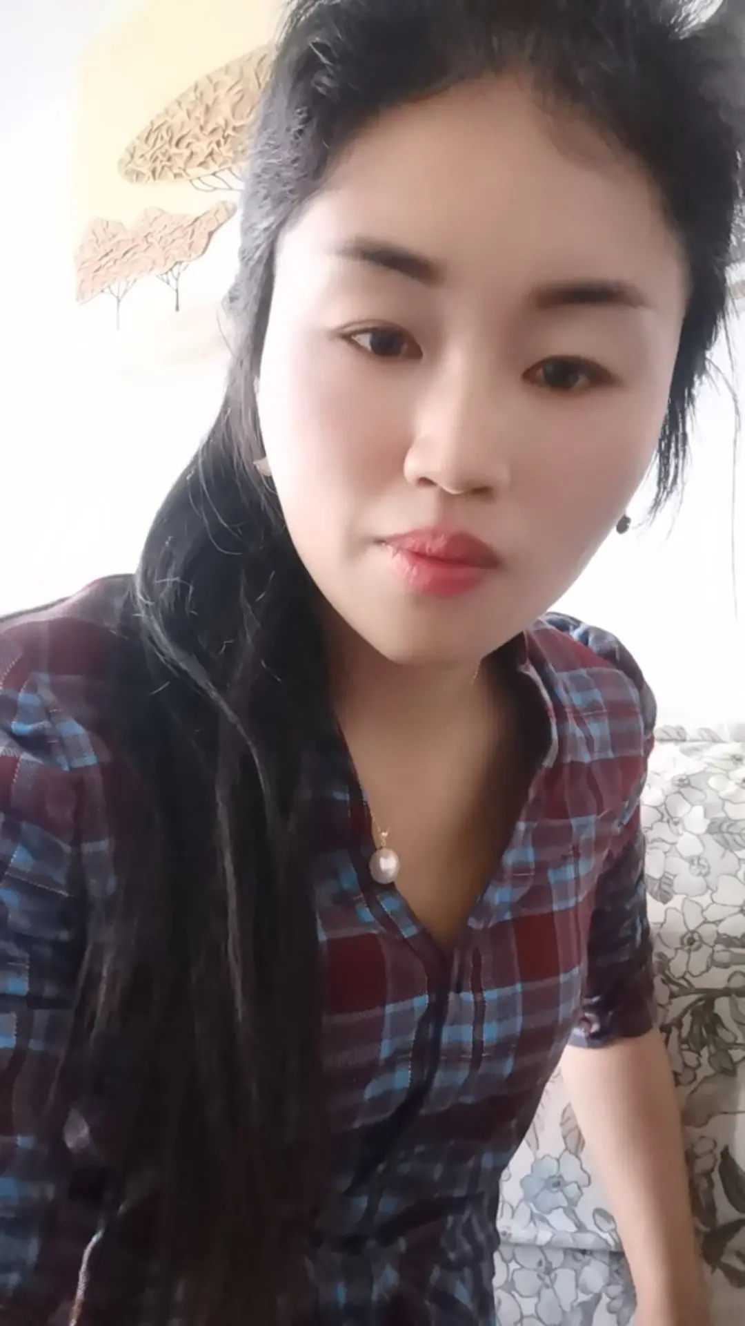 人生没有最好的年龄，只有最好的心态，我们争不过岁月，也跑不过时间。唯有...