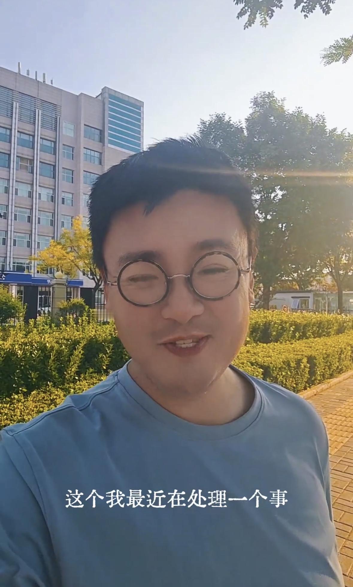 马翔宇账号停更十天后回复网友，最近正在处理以前直播间遭遇网暴之事。

马翔宇近十