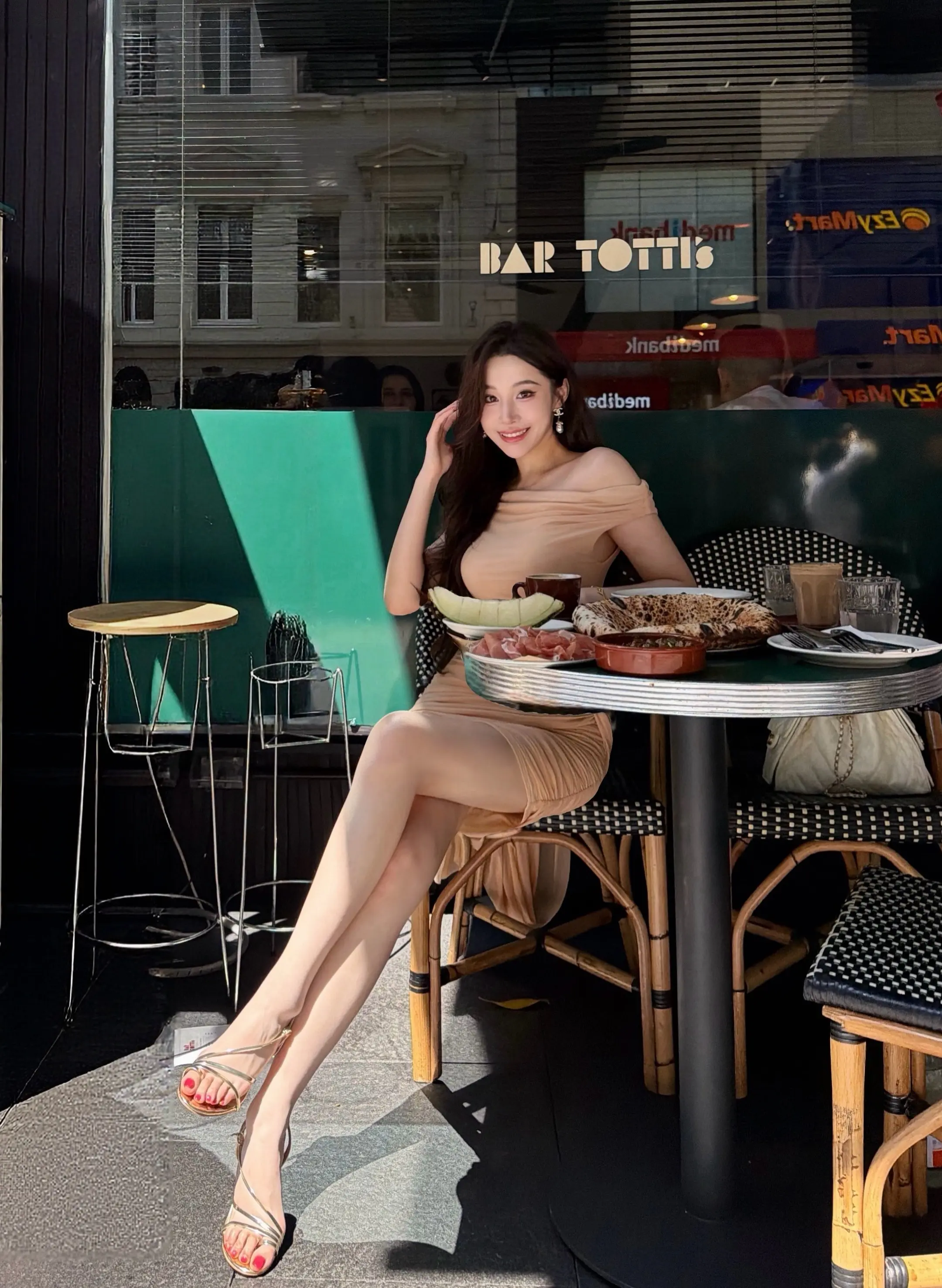 Sunny day🥰☀️✨🏠🍃