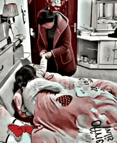 都乐了！
是丈母娘心领神会，深刻体谅女婿呢？还是女婿太操之过急，有些急不可耐，若