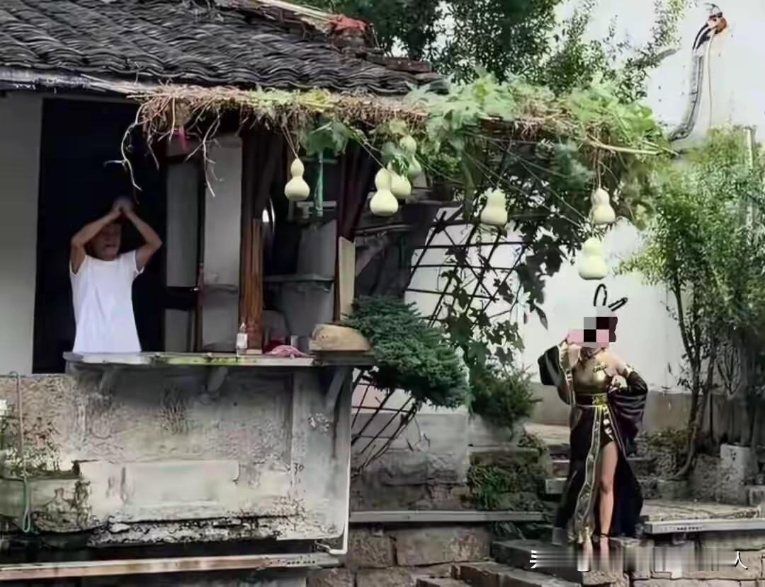 葫芦娃，是我们八零后童年最美好的回忆之一！
是七个葫芦侠各显神通，大战妖精，勇救