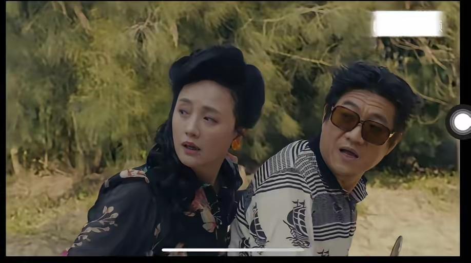 强烈建议，
不要去看《小城大事》，
不是赵丽颖、黄晓明演技不好，而是你看了以后，