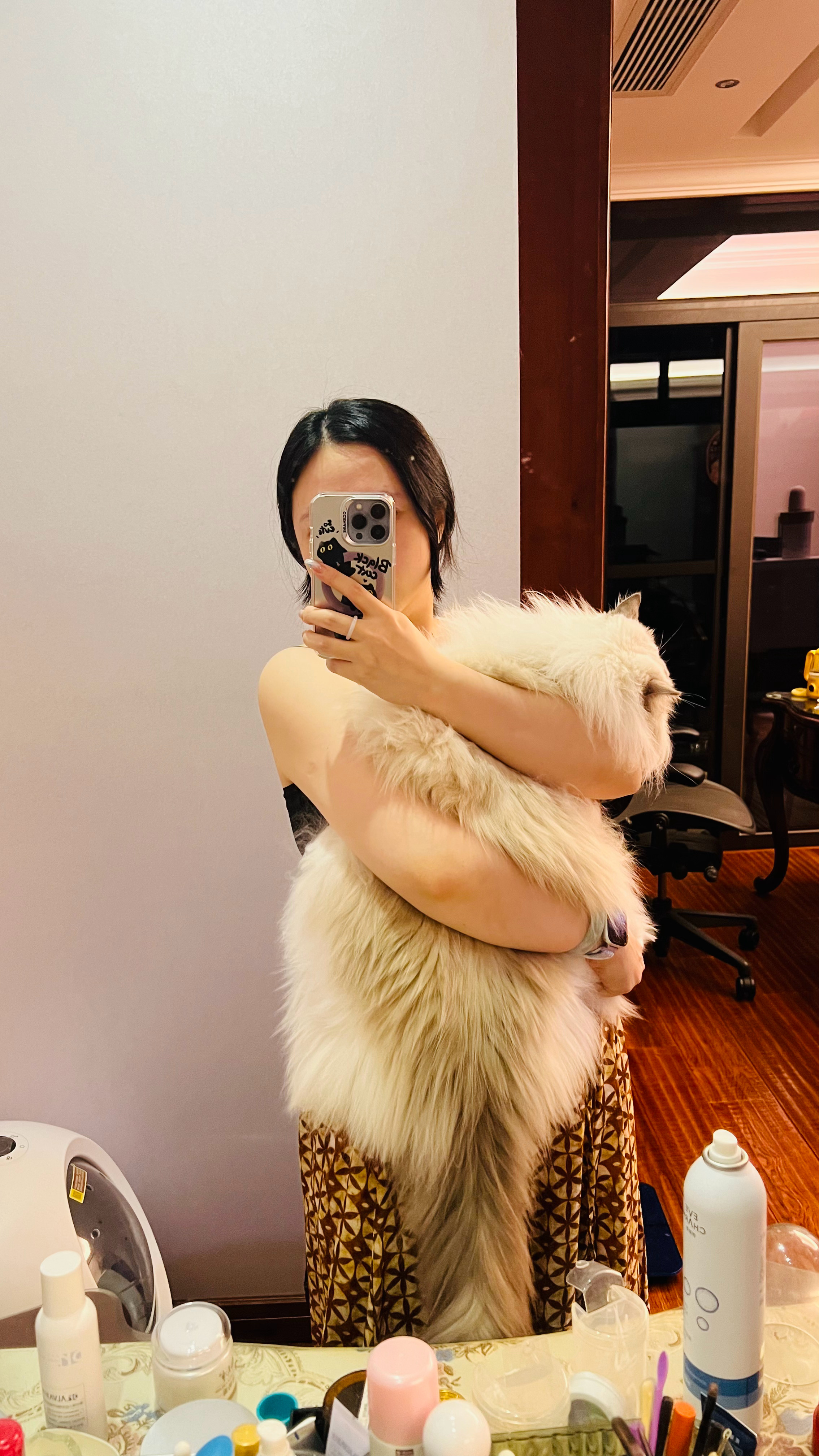 闹之大，一手抱不下[好运连连] ​​​