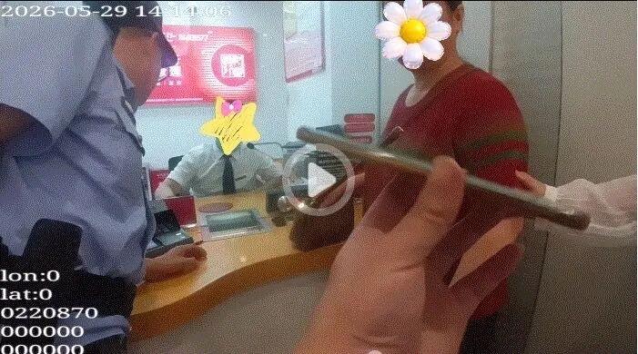 近日，长沙谭女士接到陌生电话，对方谎称她误开通了直播会员，不处理就会自动扣费。因