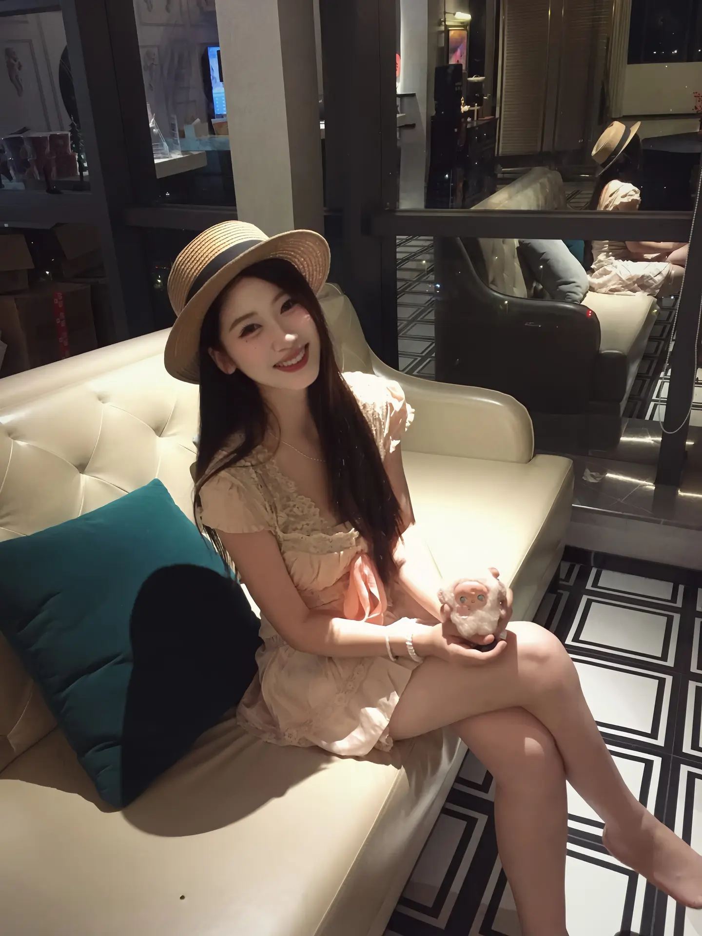 原来真正爱你的人是会心疼你的难过 而不是回避你的情绪