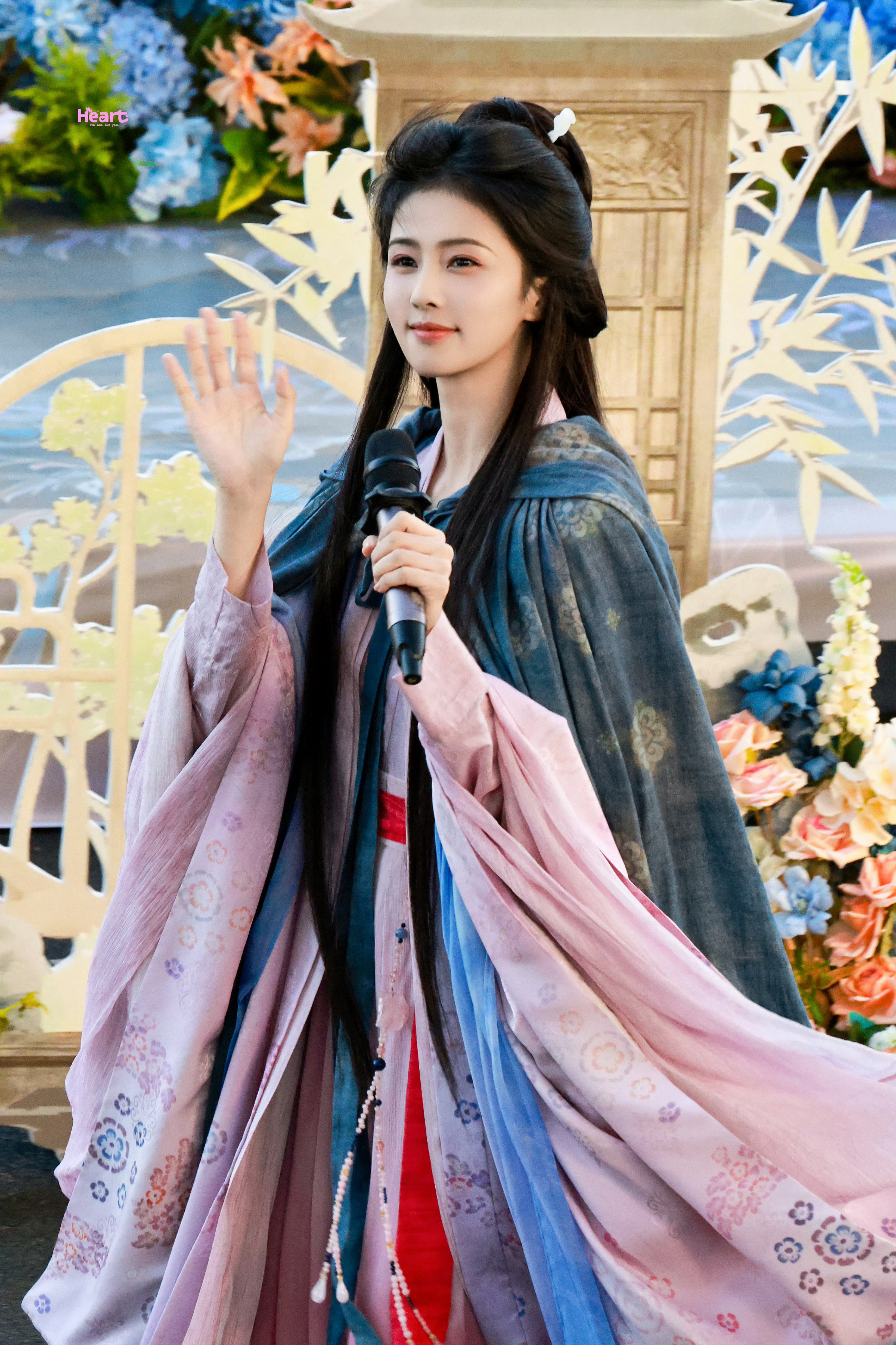 这套好好看！！！[送花花][送花花][送花花]蹲蹲更多图～～～[憧憬][憧憬][