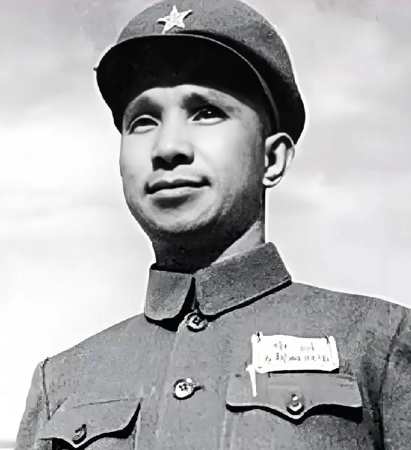 黄桥战役里，
粟裕将军的用兵真是让人拍案叫绝！
当时韩德勤带着三万多兵力压过来