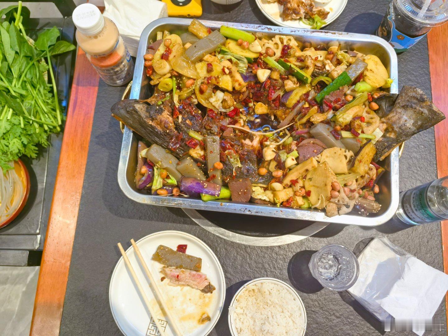 好吃，得排队 青岛·鲁邦・国际风情街