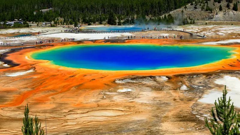 漂亮国抓马杜罗的周密布局曝光，真让人感叹这操作够抓马。从部署 12 架 F - 