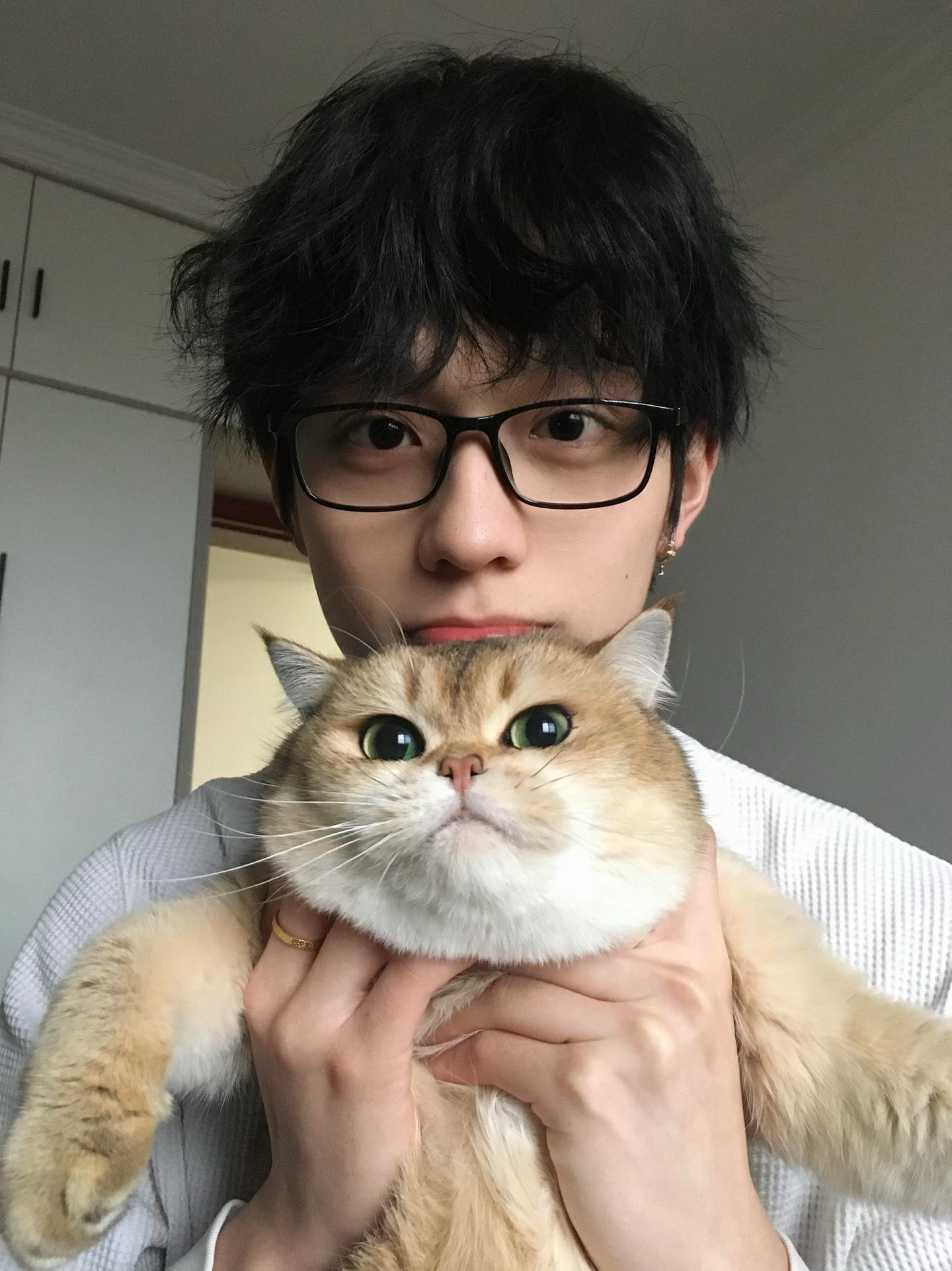 此刻 来年 都要幸福