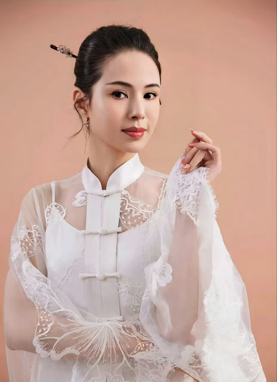 内娱抄烂女频文也写不出这种女主看多了内娱流水线弱质女主，要么依附男主成长，要么深
