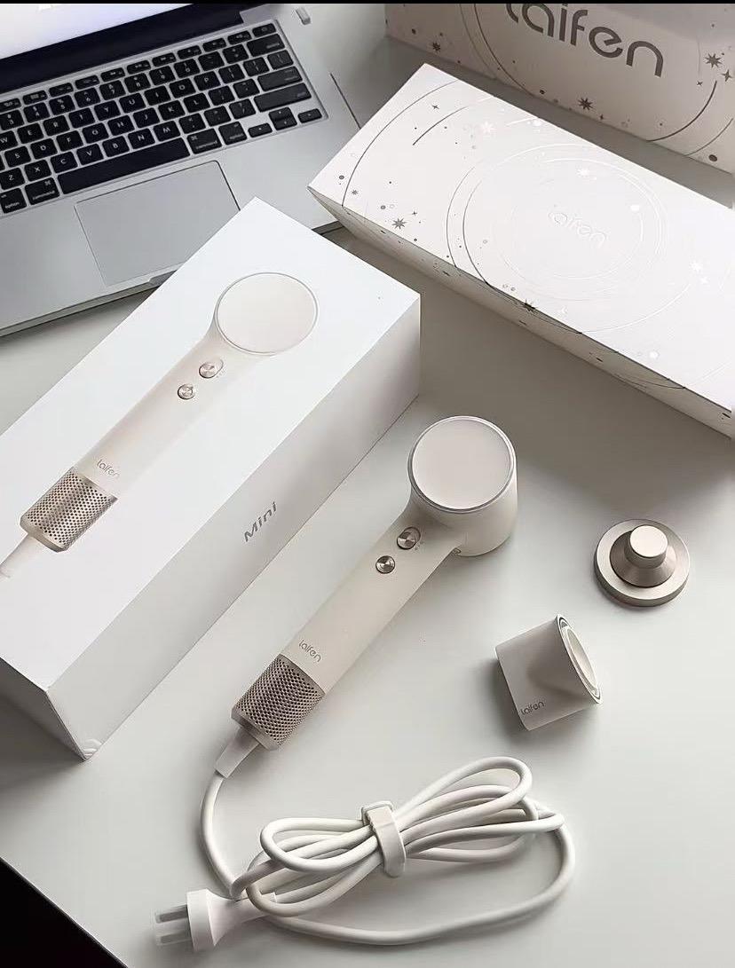 徕芬Mini吊打戴森？实测后我果断放弃品牌溢价！💨

作为常年出差的烫染党，试