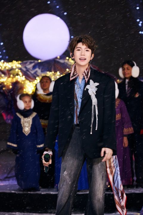 娱乐王源北京卫视开场王源北京卫视跨晚开场开场舞台《牧童》 