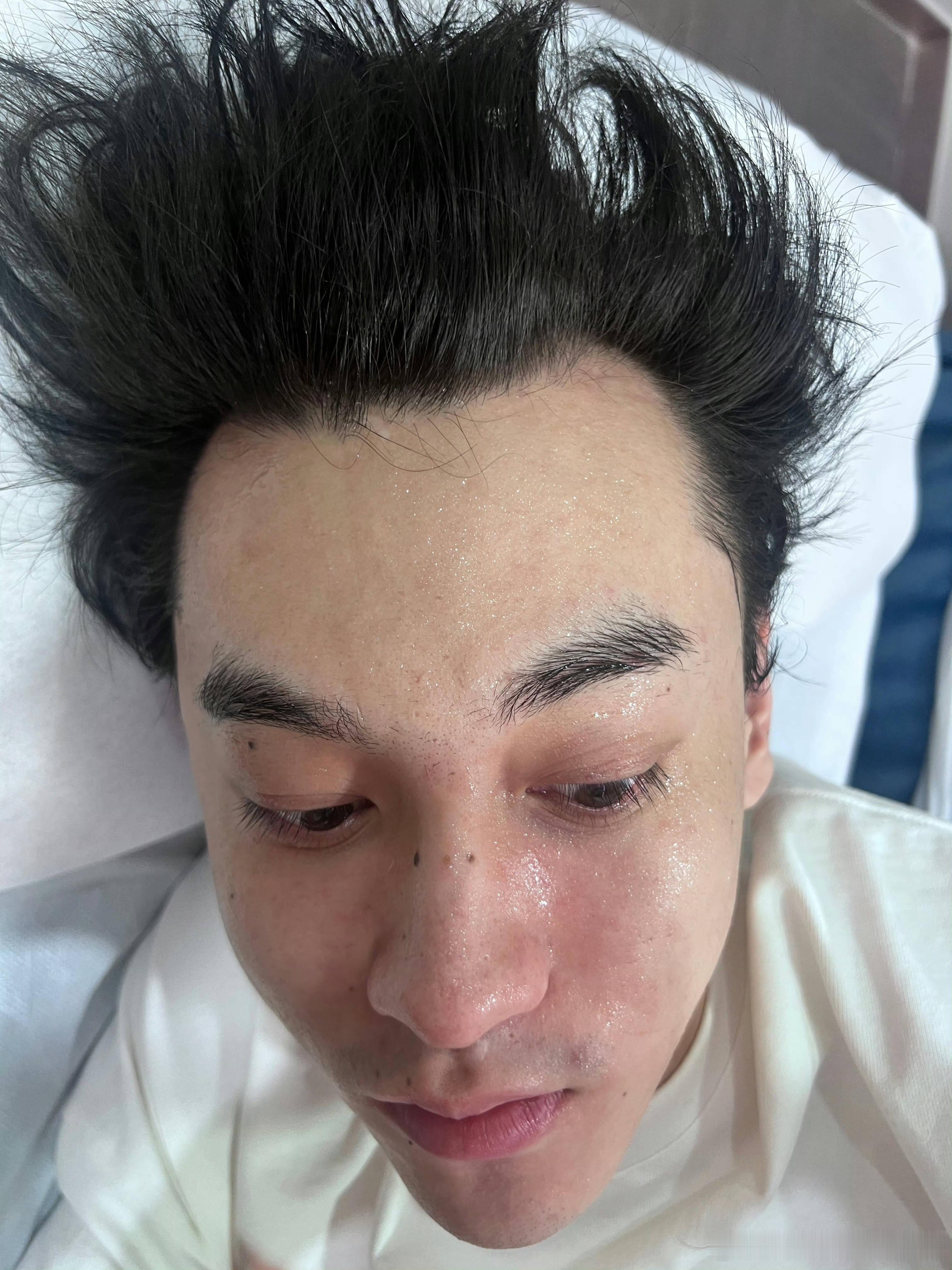 某些个尼玛水每天反复看我看我看我[怒]看吧 看个够 ​​​