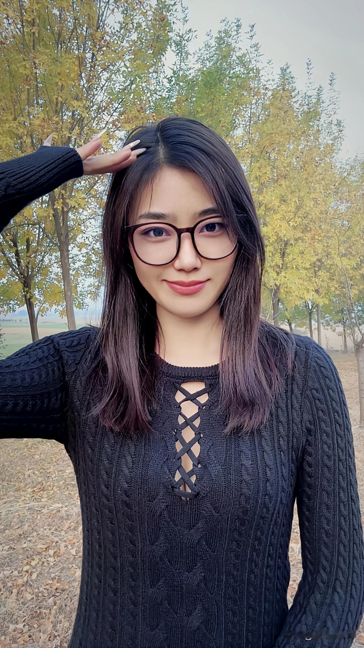 一地鸡毛的生活里，多少愁绪，解不开也放不下，多少坎坷，迈不过却不能停下。那么，不