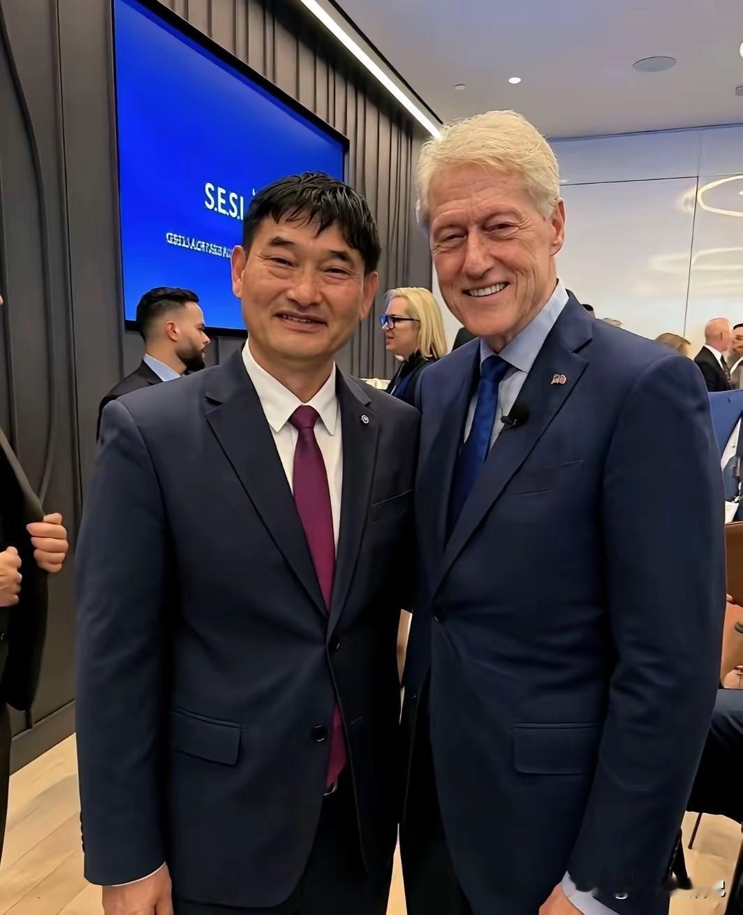 你们猜，谁是谁的粉丝？