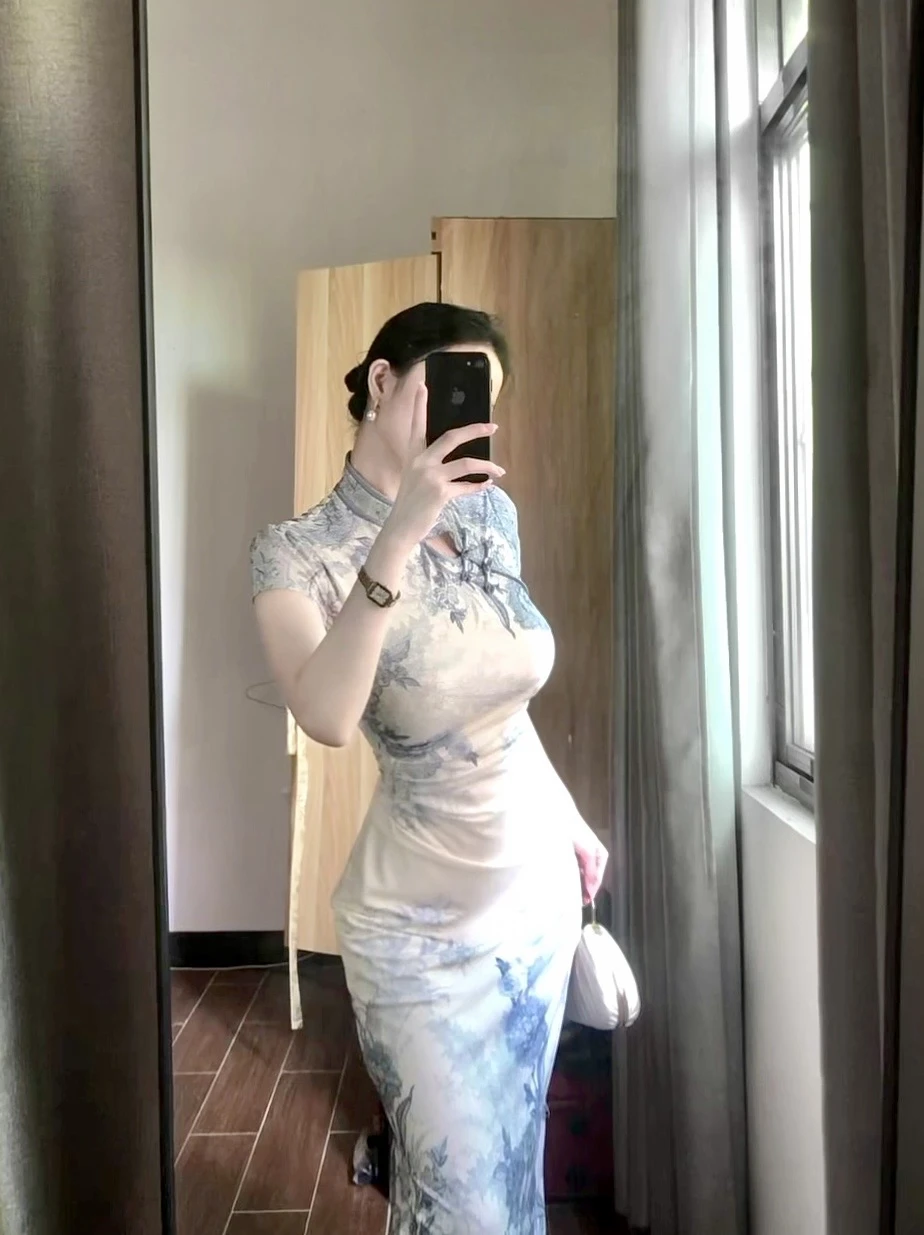 哇塞！青花瓷旗袍东方女性的美！