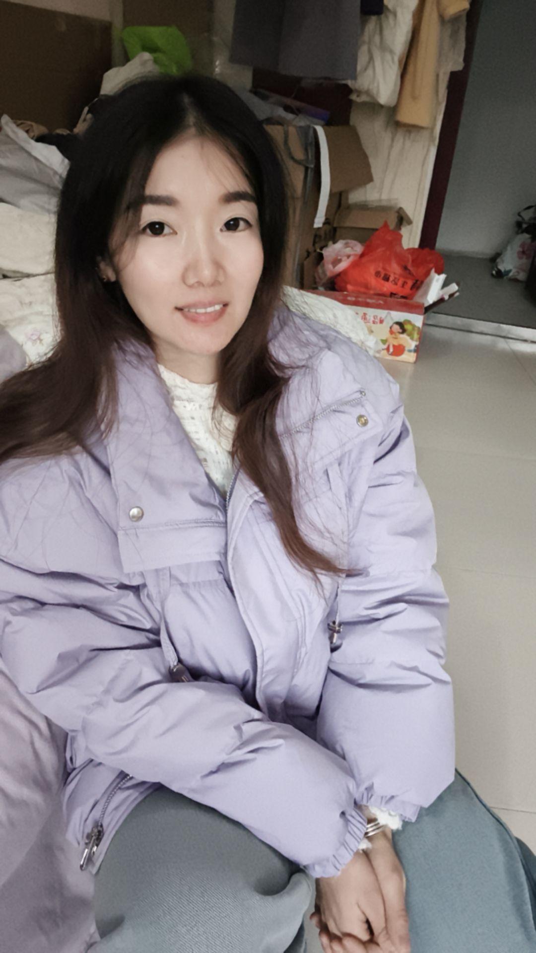 落落大方，好好生活，远离那些让你不开心的人和事，只要在变好，慢一点也无...