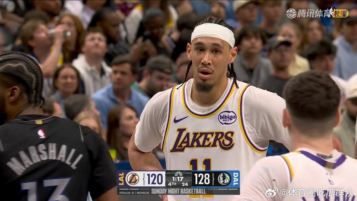 应该追不上了湖人vs独行侠  cr：隆多的战术板 