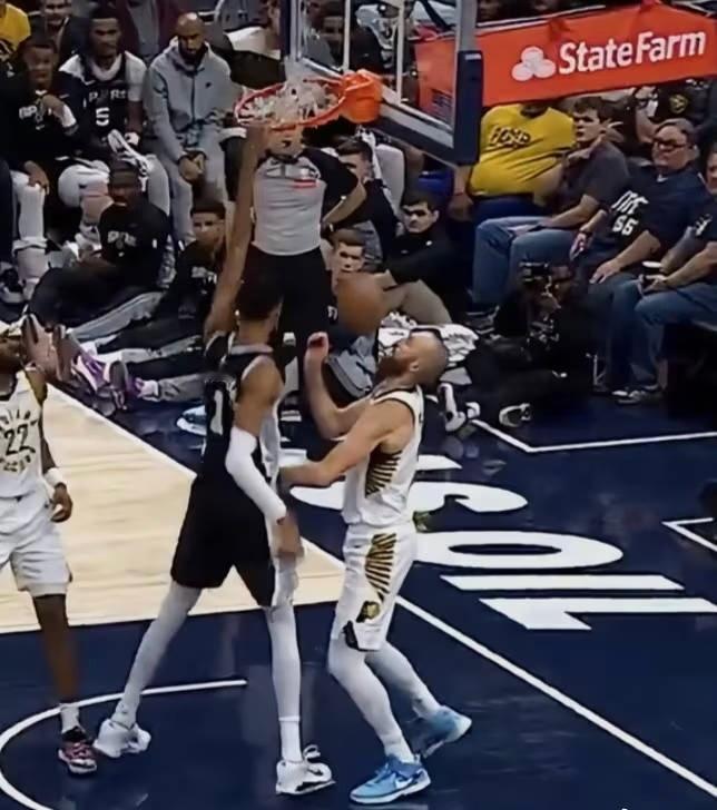 这两个图哪个更牛逼一点？金秋观赛季新赛季篮不住NBA ​​​