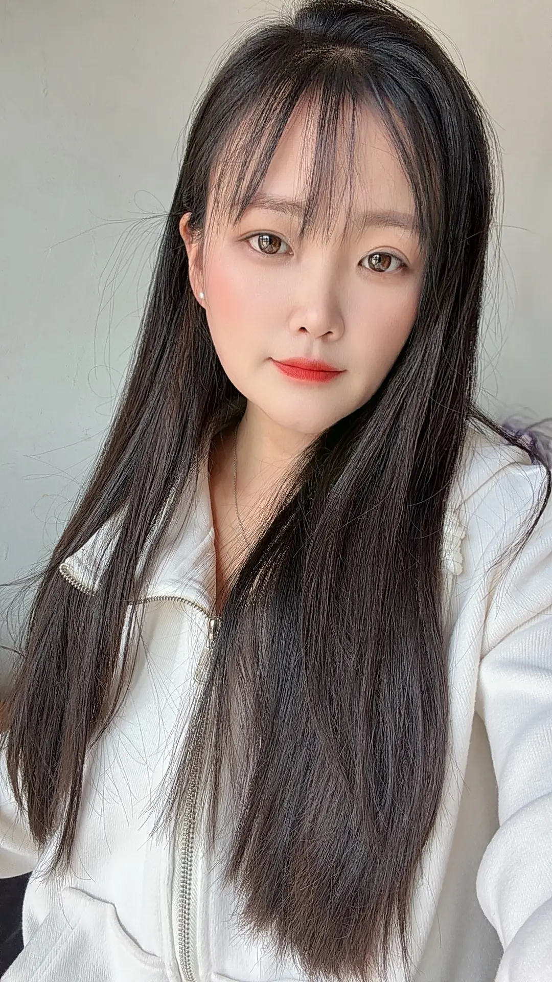 夫妻久了发现难的不是沟通  是当你说出你的委屈  他的第一反应不是心疼...