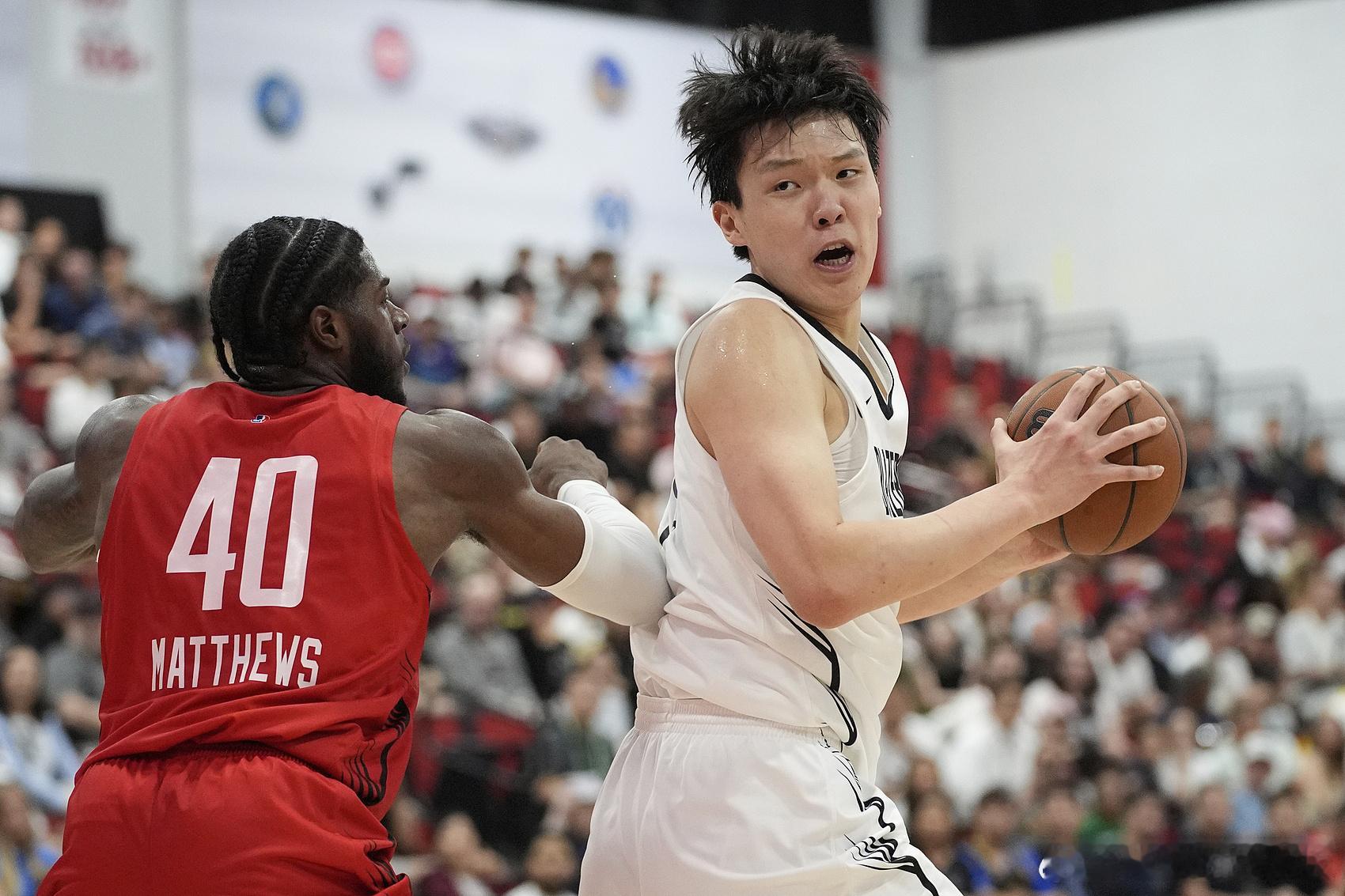 杨瀚森今日对阵火箭：出场21分钟，8分8篮板5助攻3封盖4犯规4失误，7中3，罚