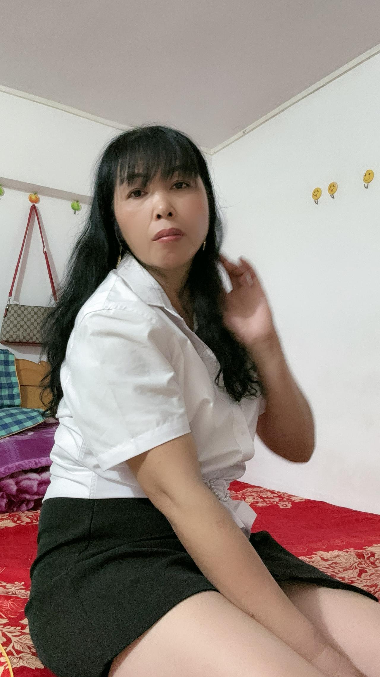 大家好，我是广西二姐，为什么我是个顾家会过日子的女人，性格温柔善良勤快的女人总是