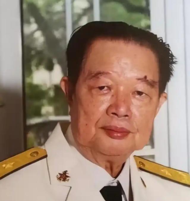 中国不开第一枪！金一南教授说过：“如果不是1988年陈伟文将军果断亮剑，击沉越军