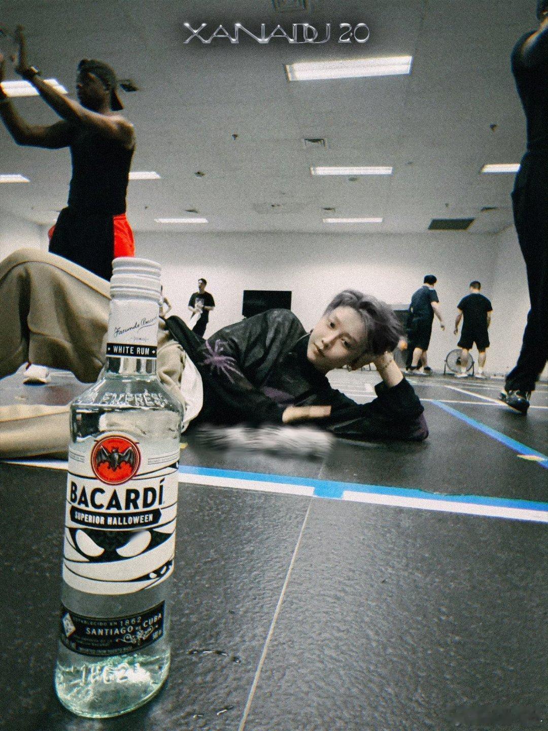 刘雨昕明天演唱会见 救命！明天就能亲眼见证舞台女王的实力了！从苗族银饰图腾的惊艳