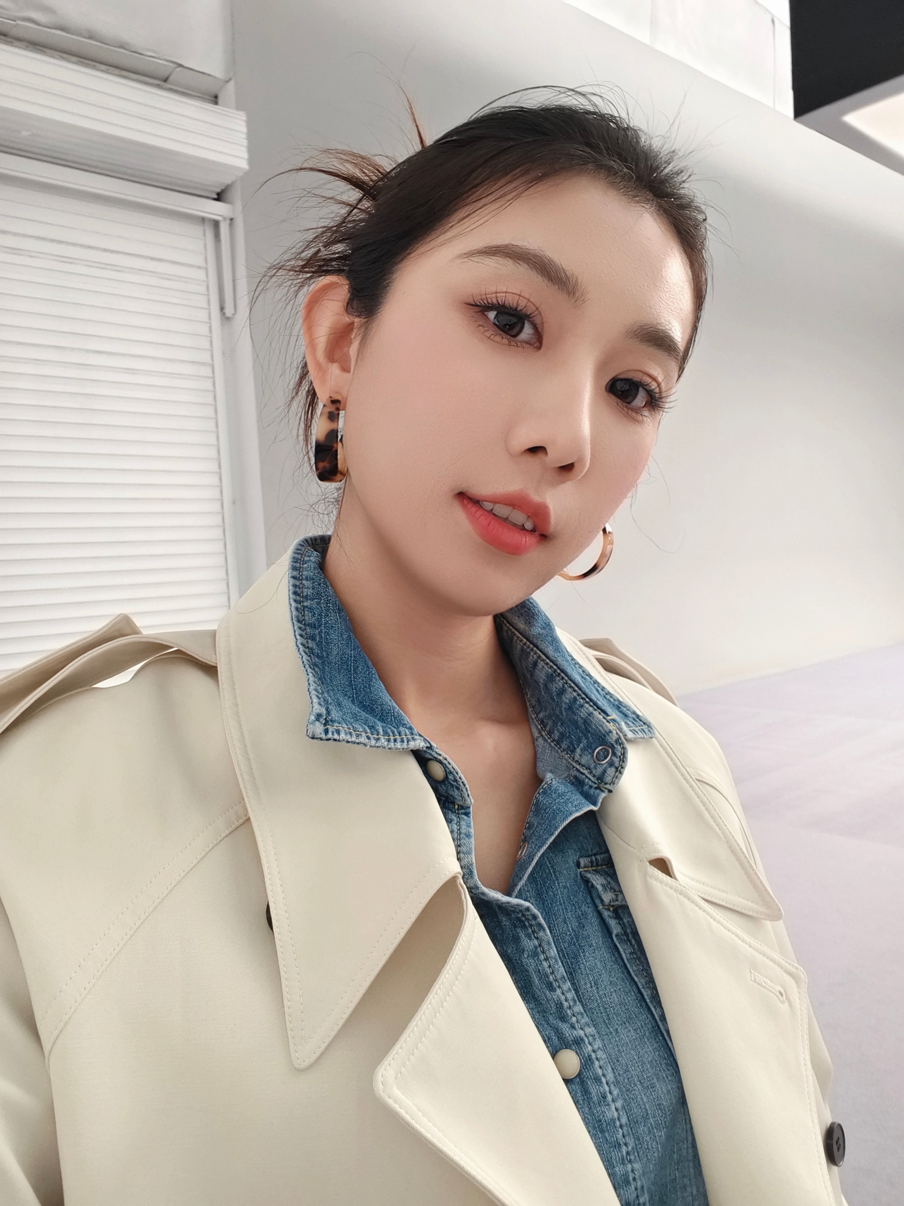 OOTD这个造型有没有很大姐大[收到]卷妹的日常ootd ​​​