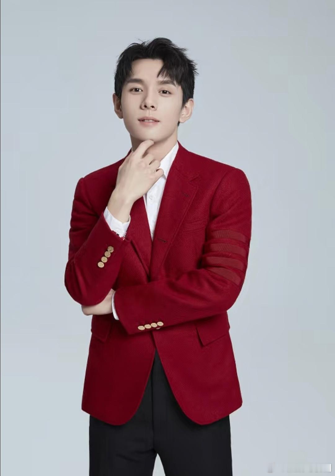 李佳琦砍价不给人留活路 砍价界的“屠龙宝刀”非李佳琦莫属！谈复购直奔小样，清醒又