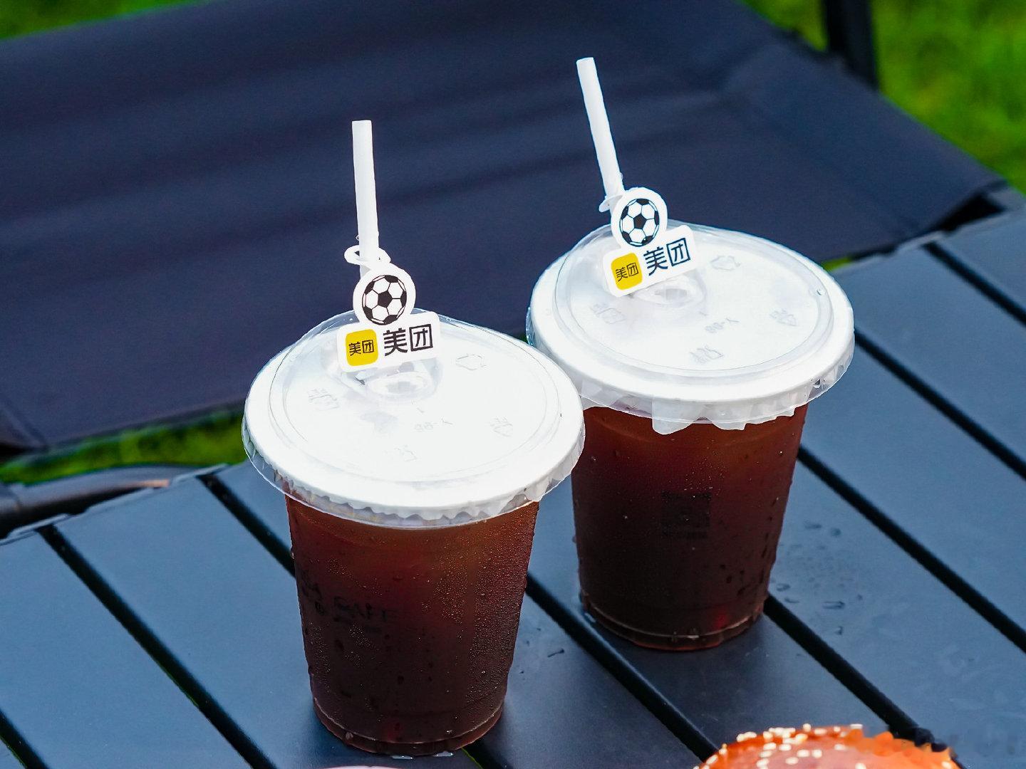 用日出视角打开世界杯 清晨与海上日出相逢，白日和足球狂欢相伴，这是青岛球迷的专属