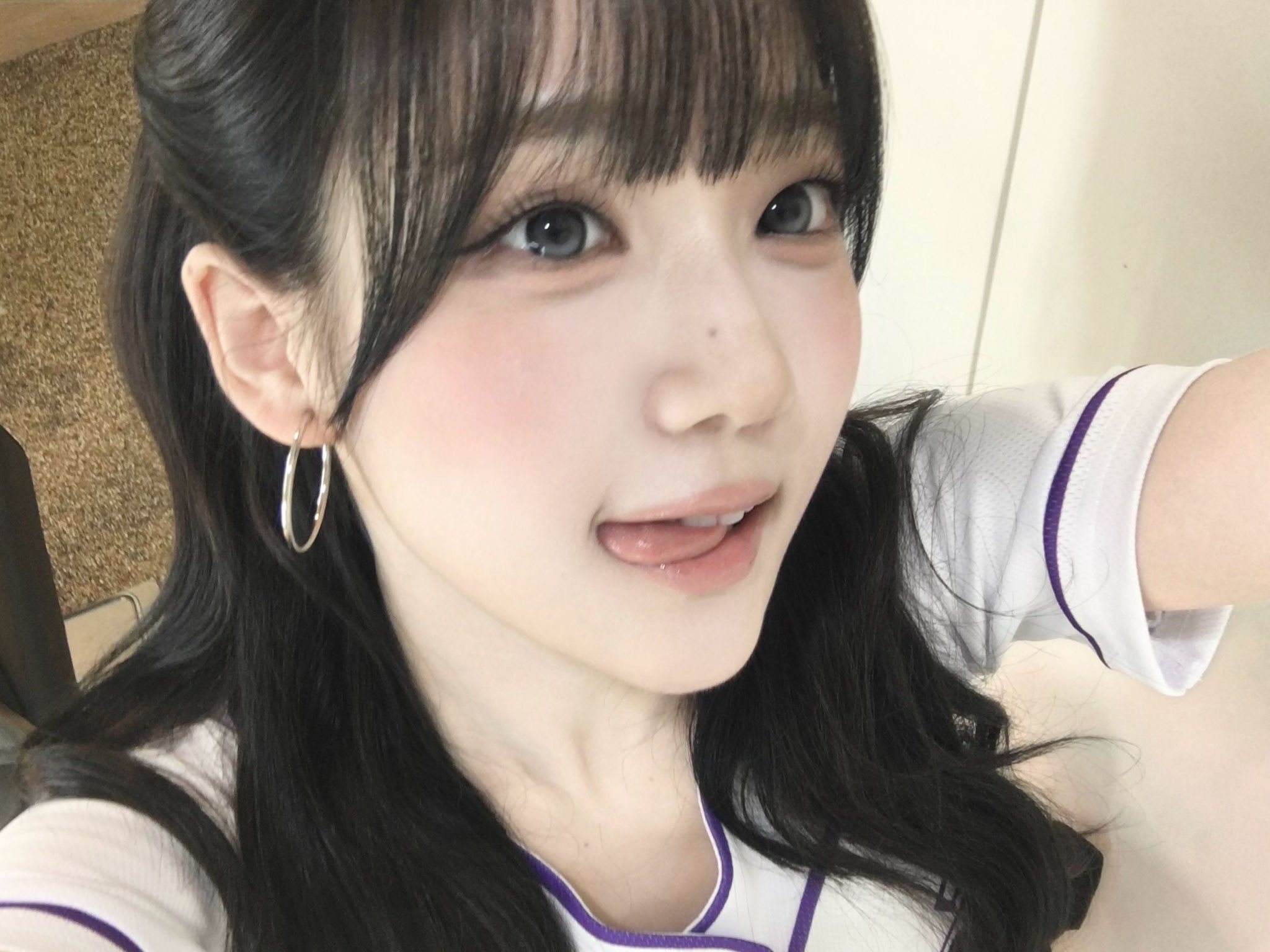 tripleS SeoYeon尹舒妍 ✉️ 