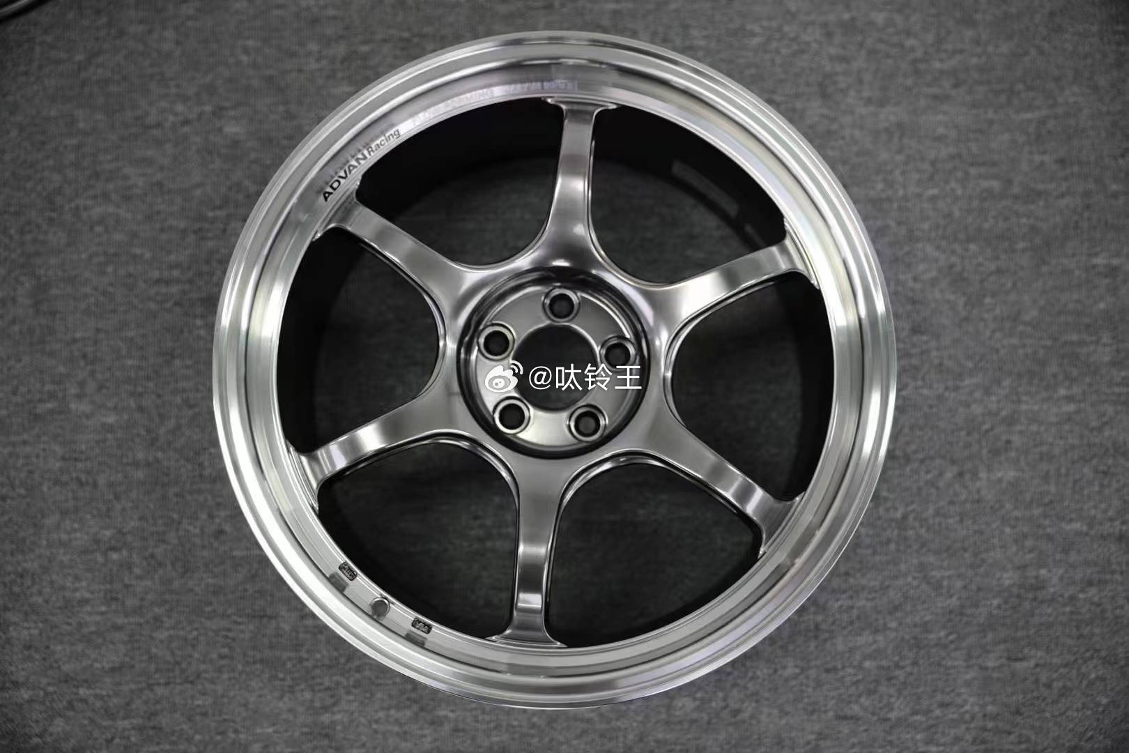 ADVAN Racing RGD218寸 8.5J et45 5x100手快有手