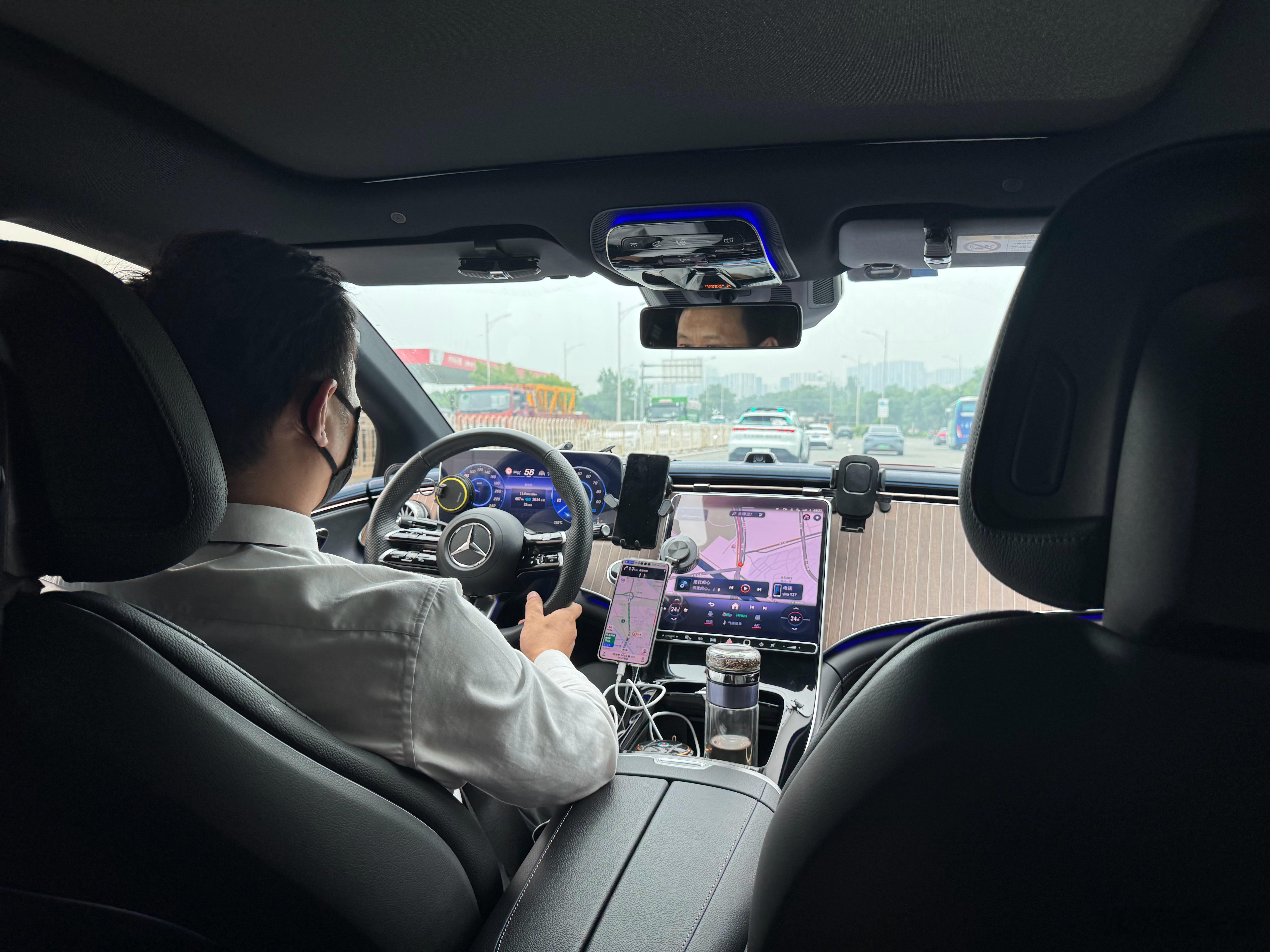 今早送机来了个稀罕物 北京