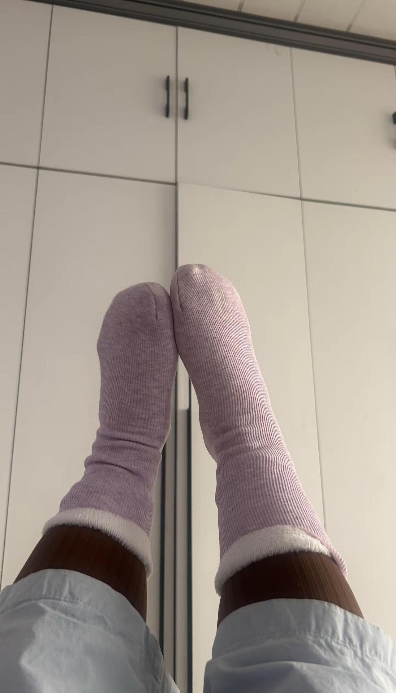 一个普通的下午 30岁+李女士从广州回东北也9天了 依然懵圈天气 你们穿啥呢 是