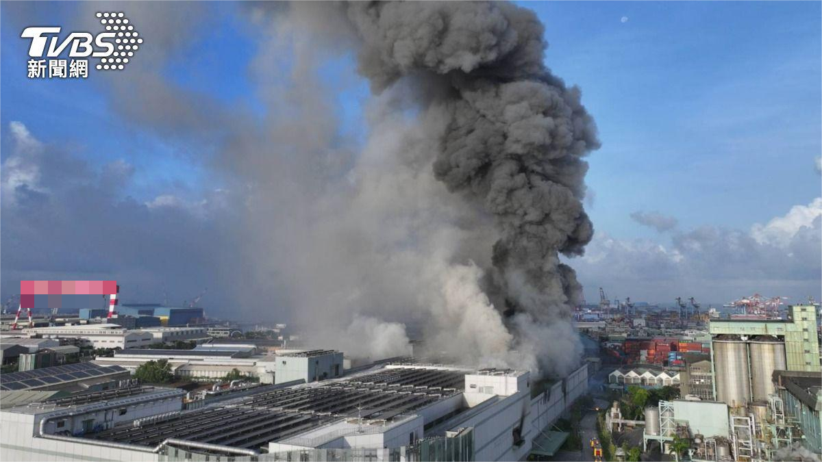 台媒:岛内首家“超级电池工厂”发生火灾,三元电池产线全线停工