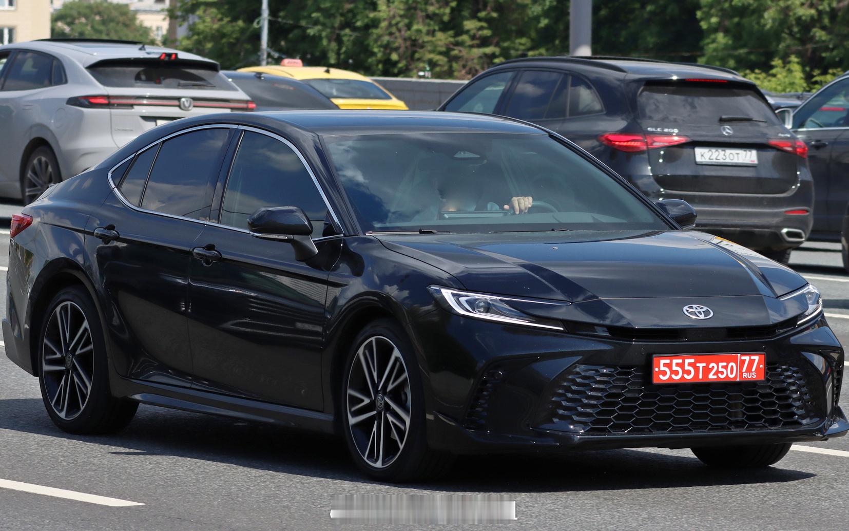Toyota Camry / Toyota Land Cruiser / Hav