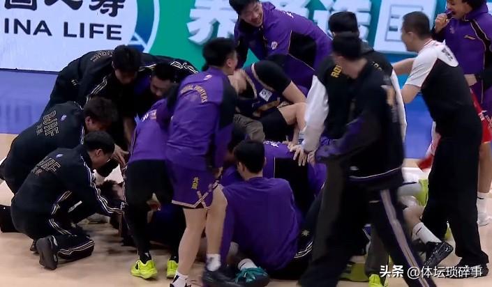 又是逆天绝杀！里勒压哨绝杀广州，北控89-88广州，本赛季北控好像绝杀对手三次了