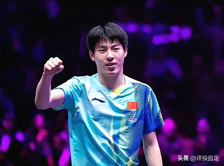 这小子不单乒乓球打得好，人还帅。
     19岁的国乒小将今天下午在对阵日本吼