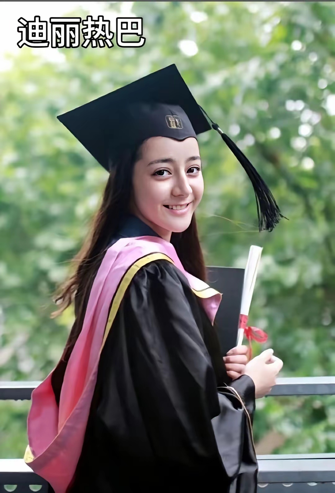 来看看女明星的学生时期长什么样？从小就是大美女啊太清纯了 大家觉得呢 